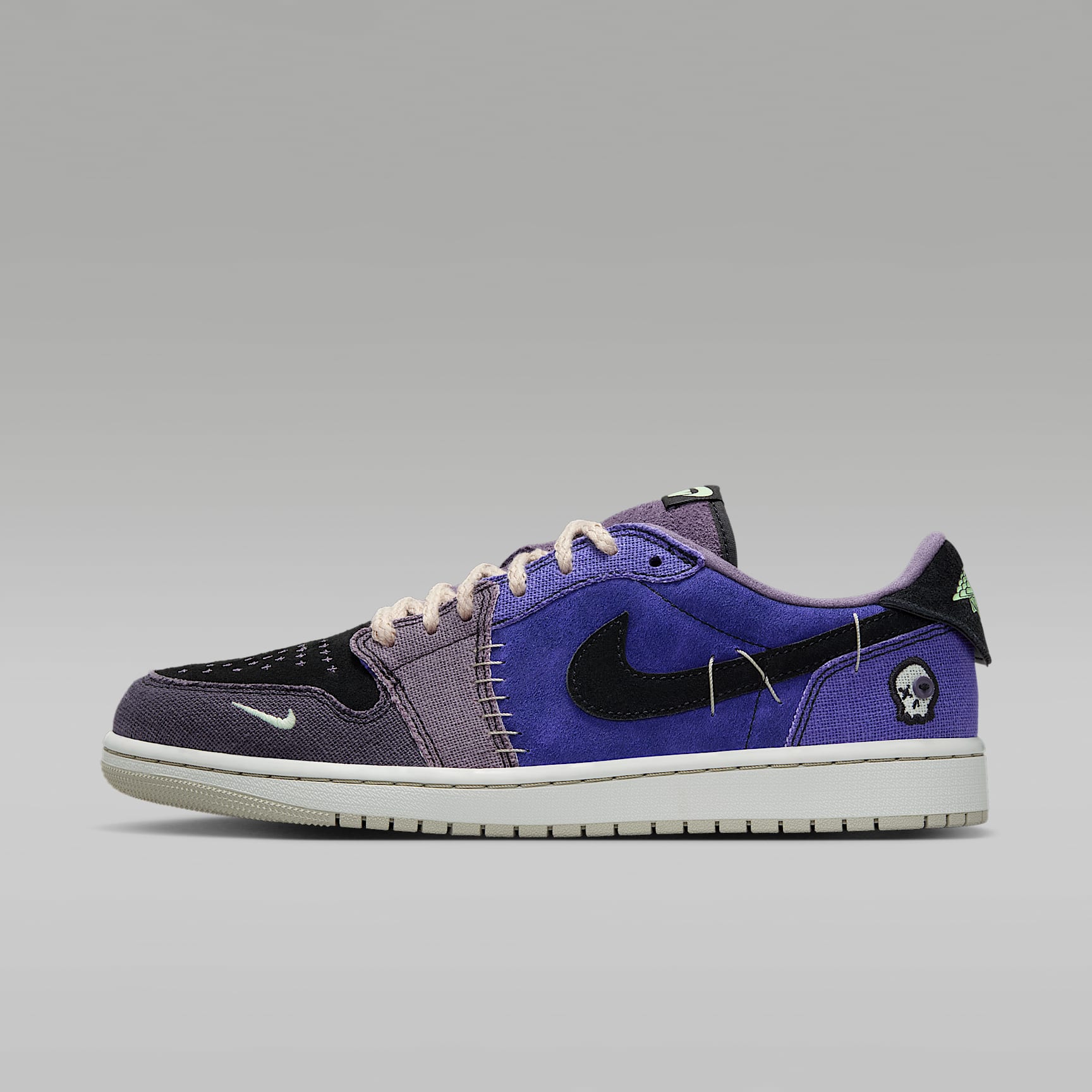 Air Jordan 1 Retro Low Men's Shoes. Nike IL